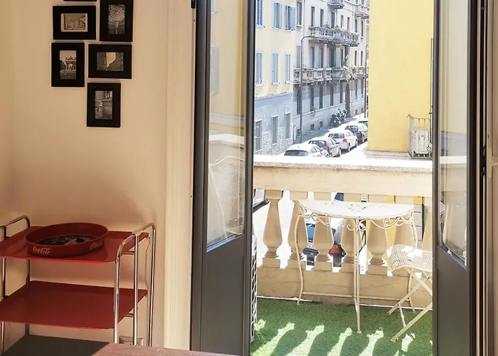 Milan Stilysh Apartment Near Metro And Fiera Mico